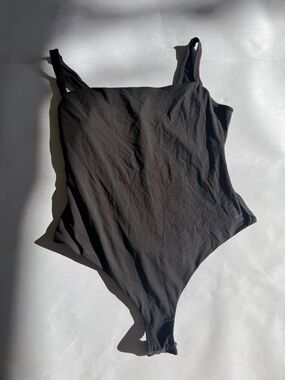 New! SKIMS Black Women's Square-Neck Bodysuit — Size Large